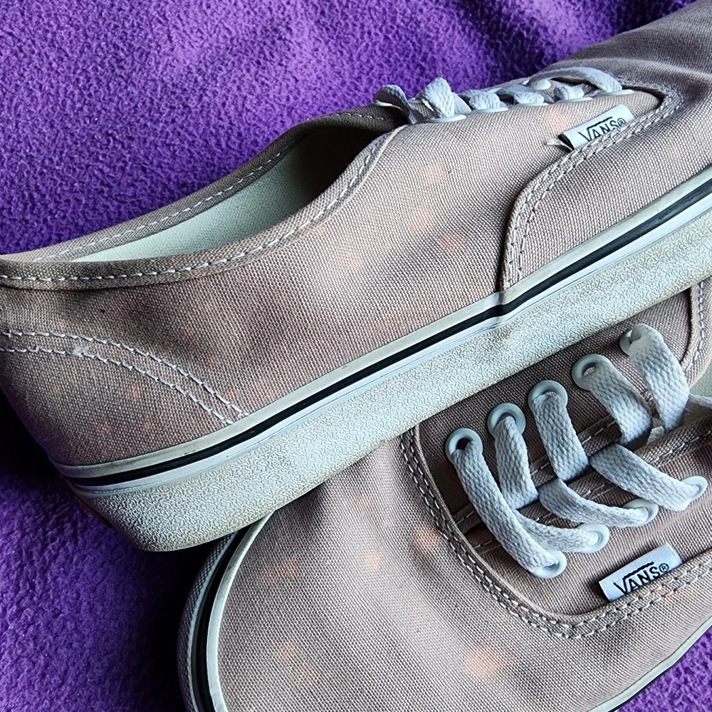 Vans Low Top Sneakers - Picture 8 of 8